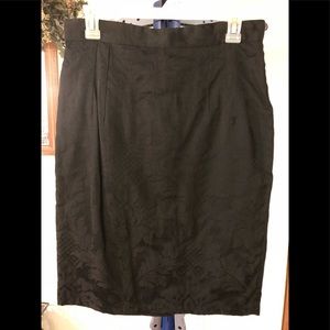 Black floral mid-length zip/button in rear skirt